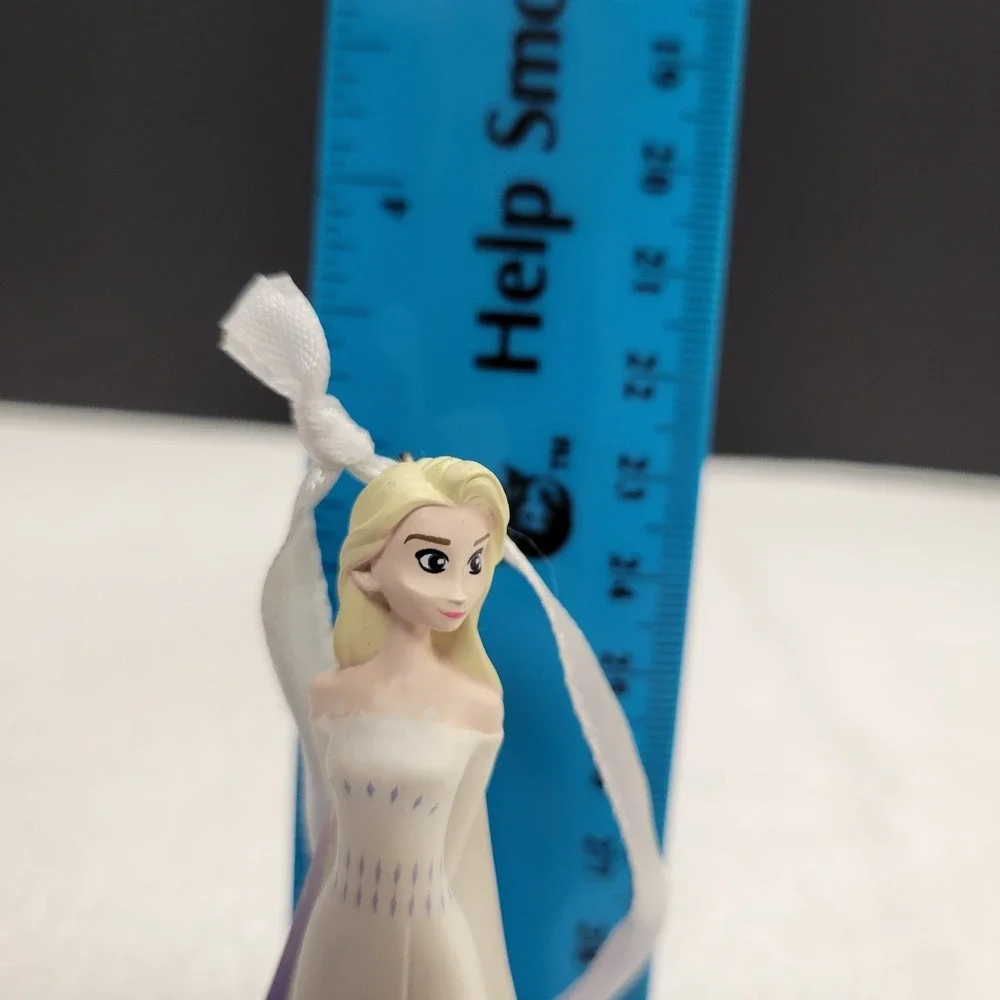2020 Halmark Frozen 2 Elsa Christmas ornament